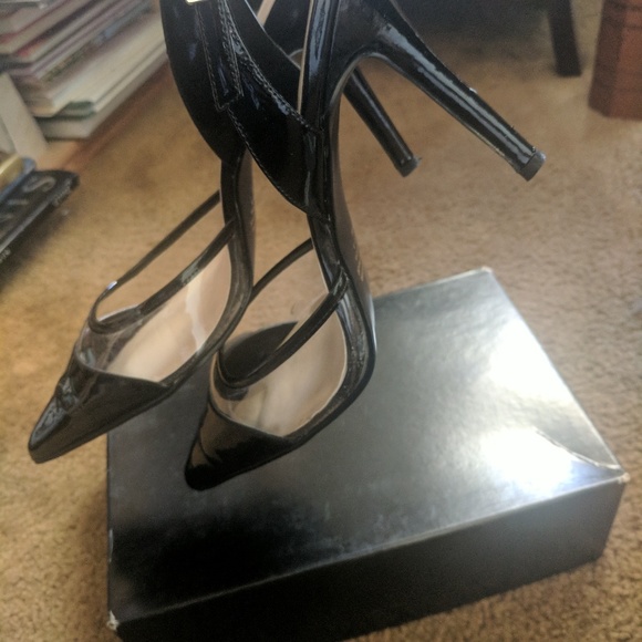 Shoes - Picture 3 of 4